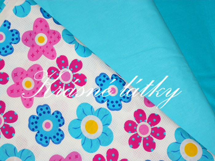 Středně veliké kytičky modro růžové šíře 220 cm