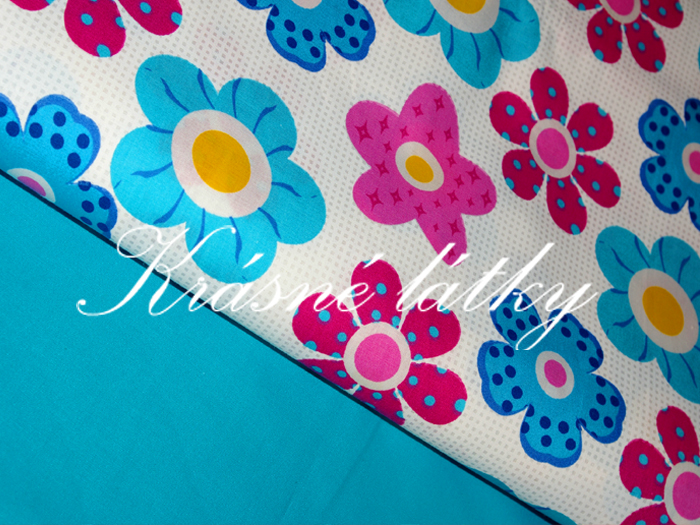 Středně veliké kytičky modro růžové šíře 240 cm top kvalita