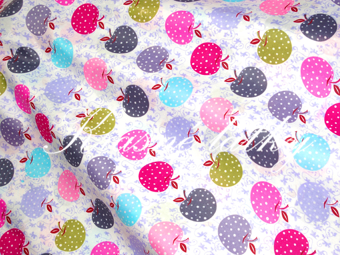 Jablíčka - bavlněné plátno š. 230 cm