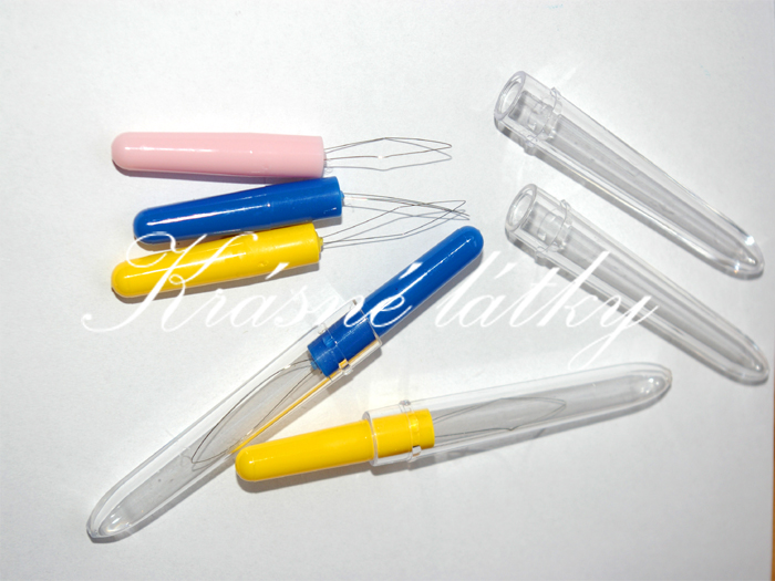 Navlékač nití v plastovém pouzdře, délka 80mm 