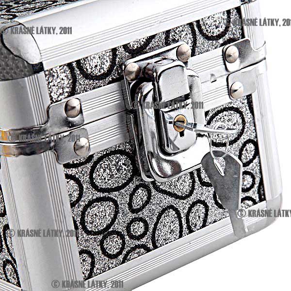 Kosmetický kufřík 10