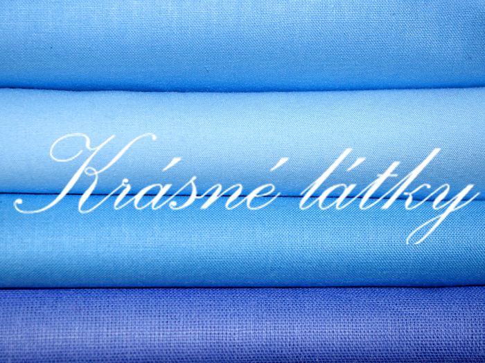 Světlá plátna v modrém provedení zhotovených z jemných přízí, uni bavlna