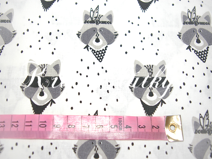 Indiáni - 100 % bavlna, š. 150 cm, sněhově bílý podklad