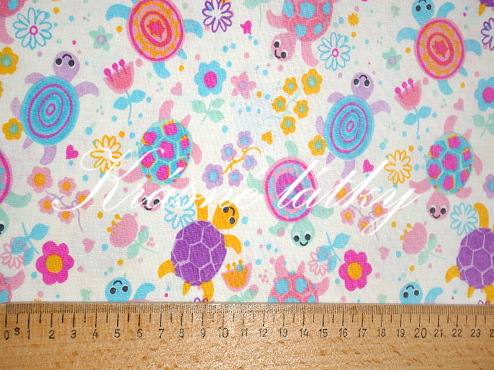 značková metráž v pěkné kvalitě Želvy- š.160 cm 100% bavlna