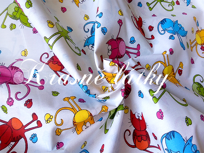 Kočky, bavlněná látka - metráž š. 160 cm, gramáž 150 g/m2, bílý podklad, 100% bavlna