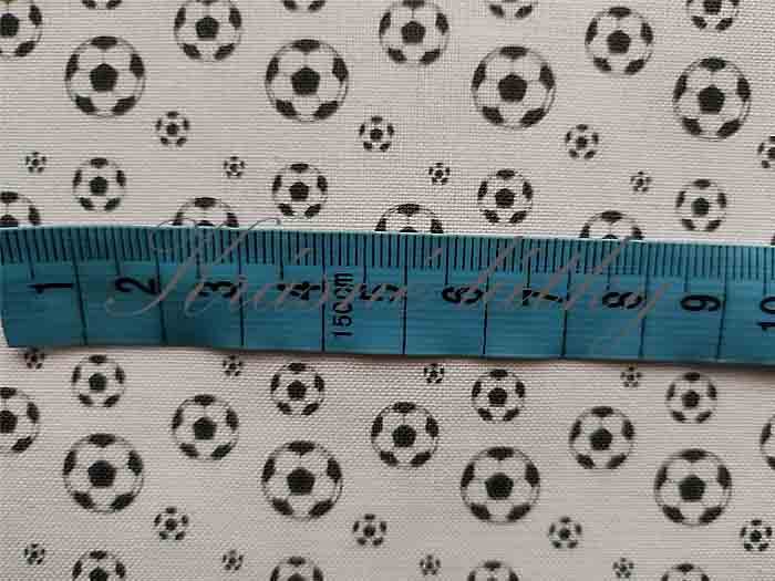 Bavlna fotbalové černé míče, dětské látky metráž