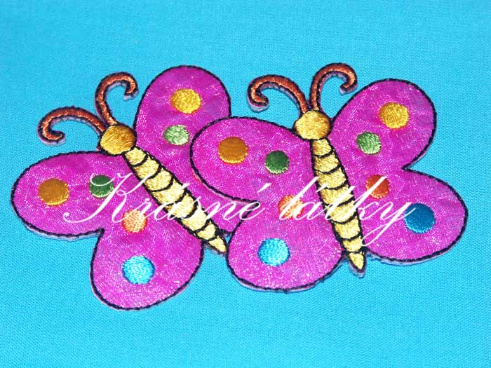 Nažehlovačka motýlek s glitry 