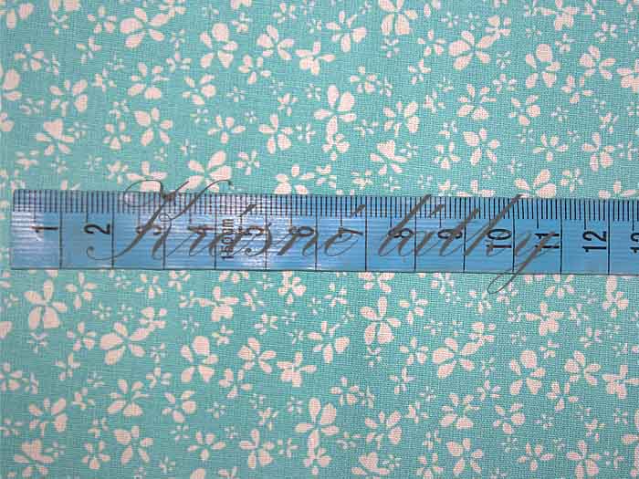 Bavlněná látka barva mint, vzor bílé kvítky - 100% bavlna, š. 150 cm, 115 g/m2, látky metráž