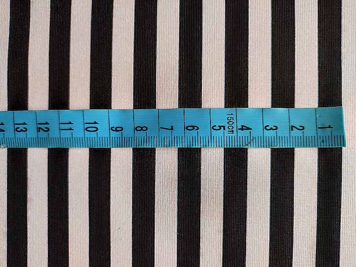 Černé pruhy, bavlněný úplet - 95 % bavlna, 5% elastan