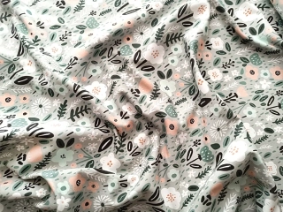 Teplákovina s květinovým motivem